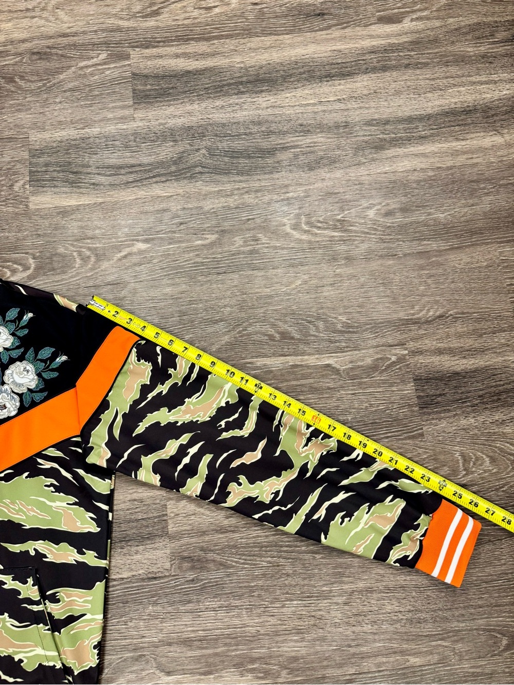 Reason NYC Men’s L Tiger Camo Floral Embroidered Track Jacket Orange - Picture 6 of 7